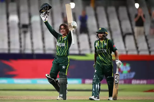 Muneeba ton powers Pakistan to emphatic win against Ireland